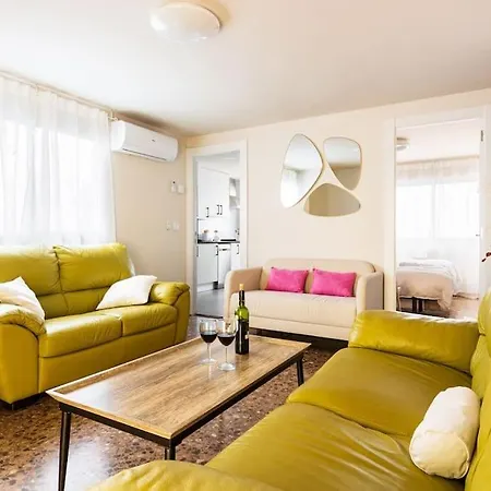 5 Y Dos Banos Apartamento *