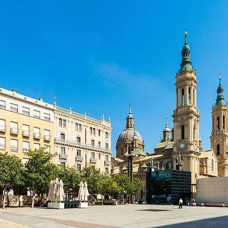 5 Y Dos Banos Apartamento