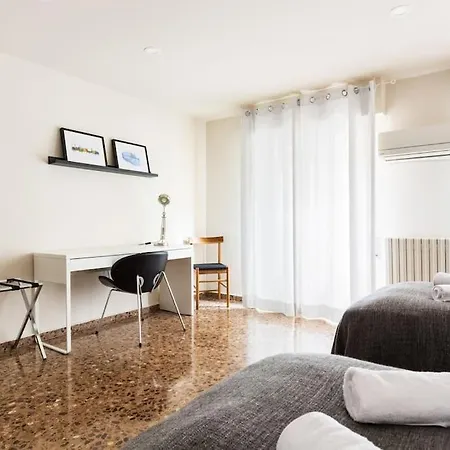5 Y Dos Banos Apartamento *